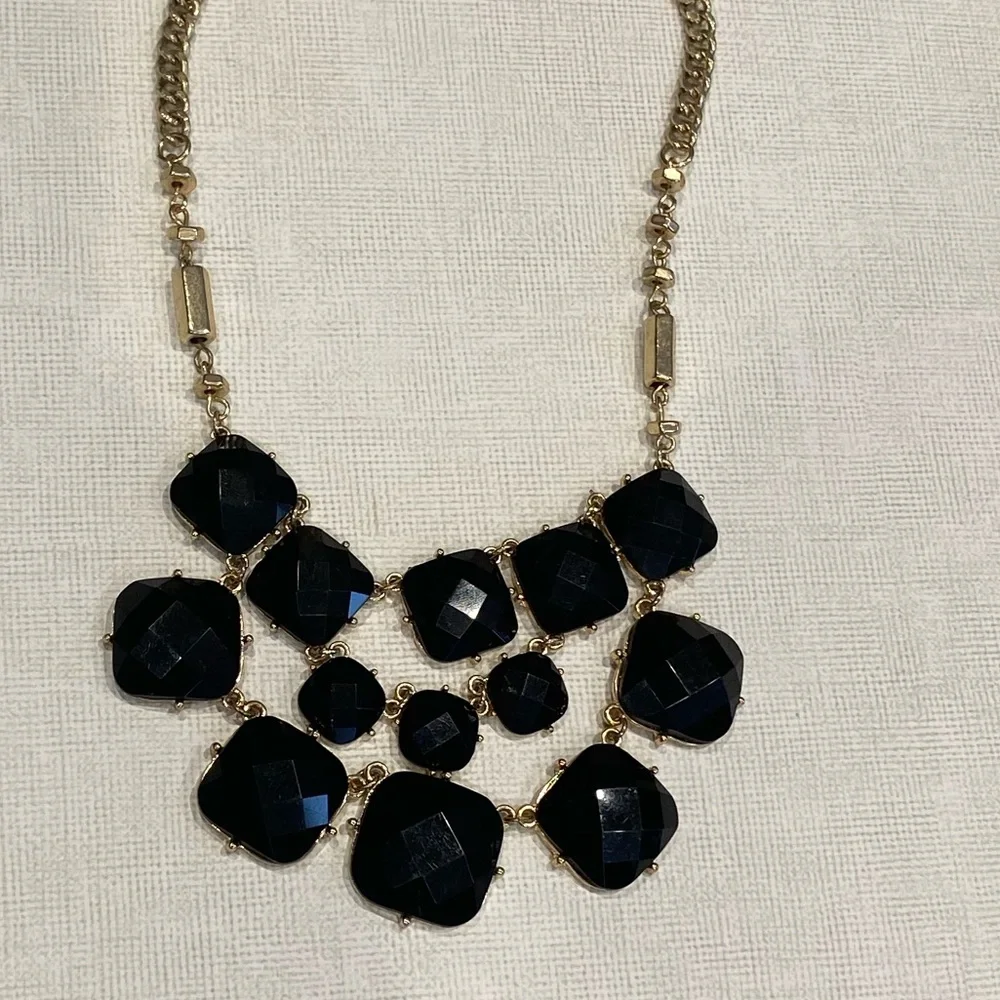 NWOT black and gold statement necklace